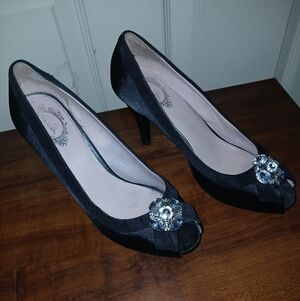 Elegant Sam & Libby Black Peep-Toe Heels with Crystal Embellishment